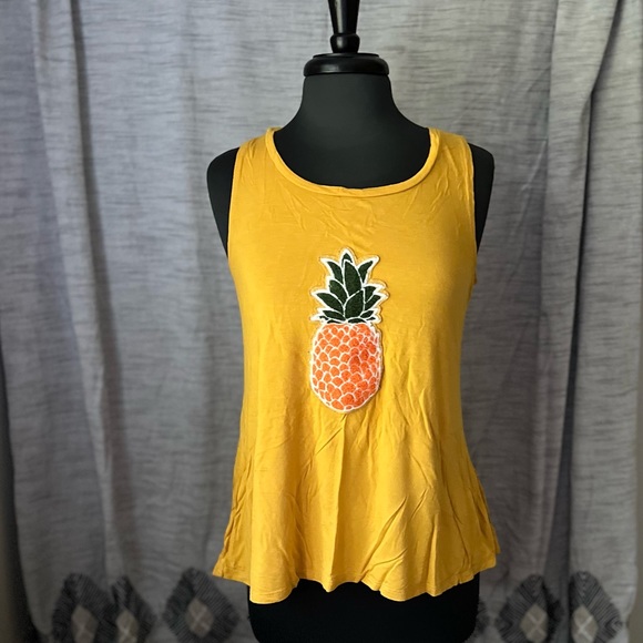 Sleeveless Top - Picture 1 of 3